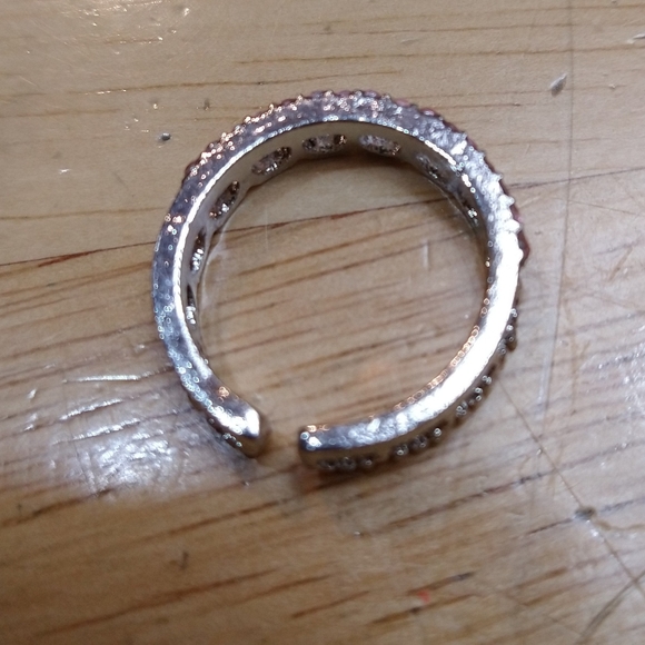 Ring - Picture 4 of 4